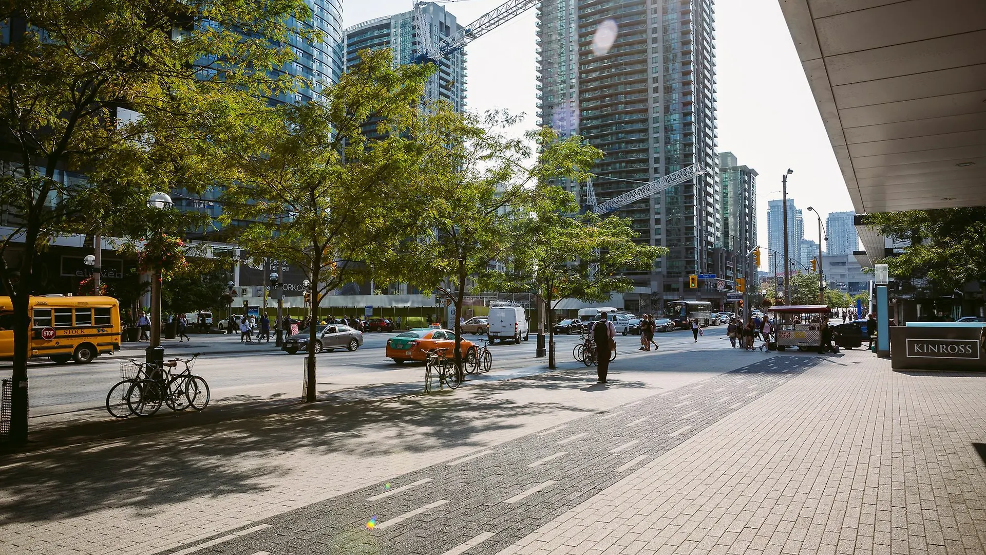 Quickstay - Sunlit Luxury Loft On King West Toronto